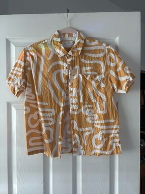 Zara Short-Sleeve Button-Up Shirt in Yellow and White Abstract Print